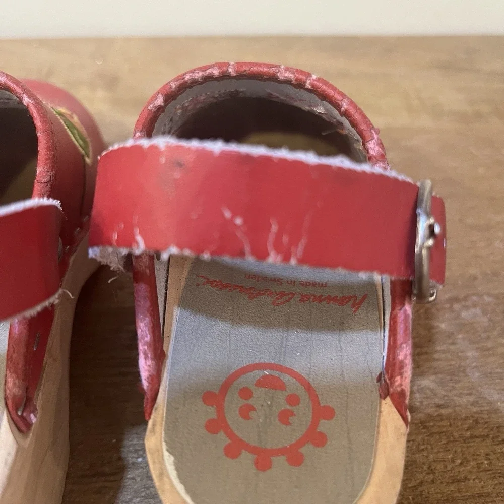 Hanna Andersson Red Floral Leather Wooden Clogs Girls EU 27 Back Strap READ‎